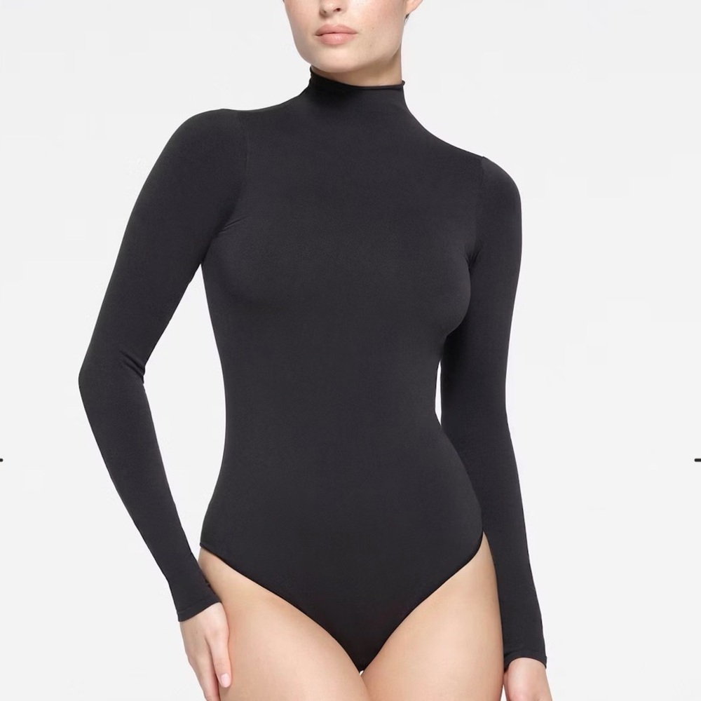 NWOT SKIMS Essential Mock Neck Long Sleeve Bodysuit | Size L/XL